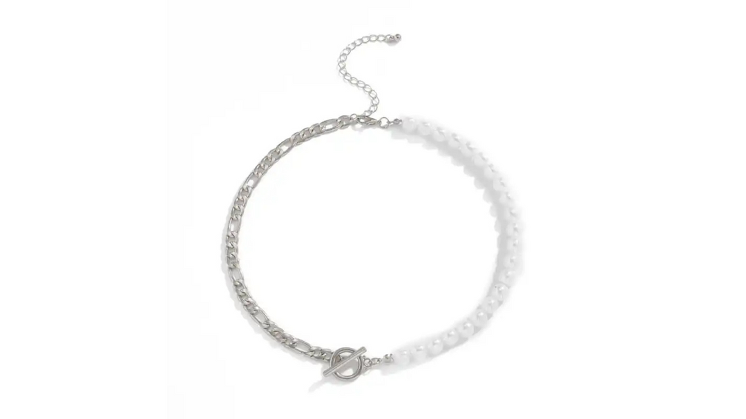Pearl and chain necklace