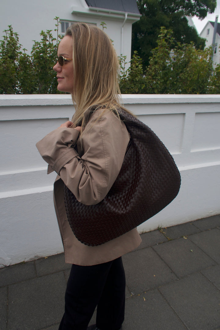 Olivia taska - Brún